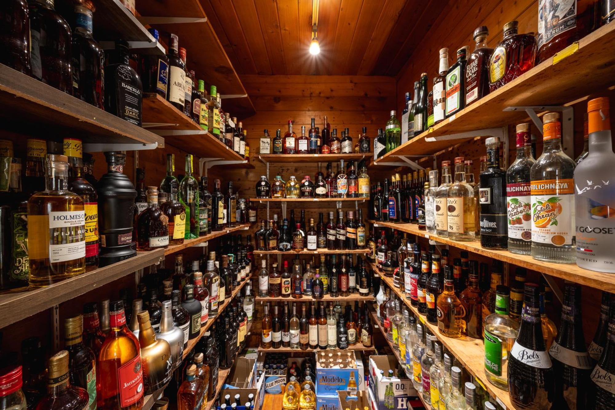 The Speakeasy Inn And Rum Bar Кей Уест Екстериор снимка